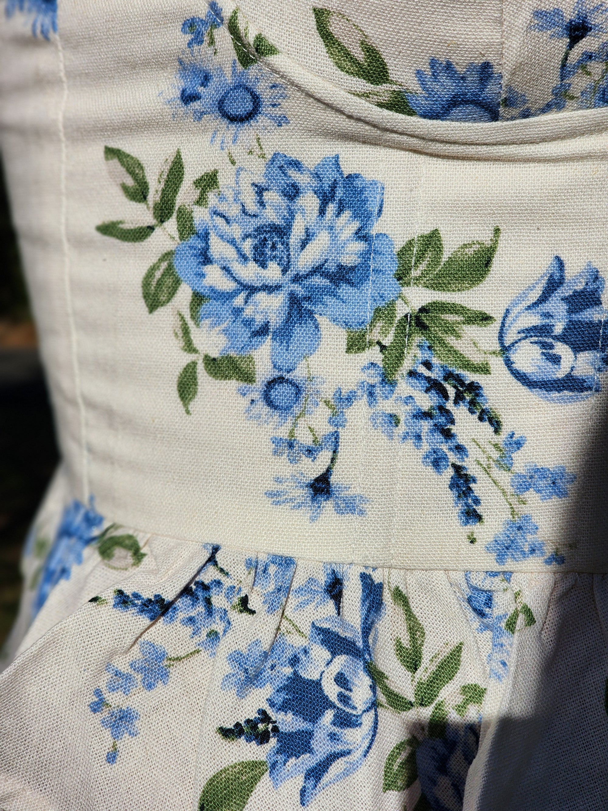 Floral Corset top with Scalloped neckline and Lace-Up Back
